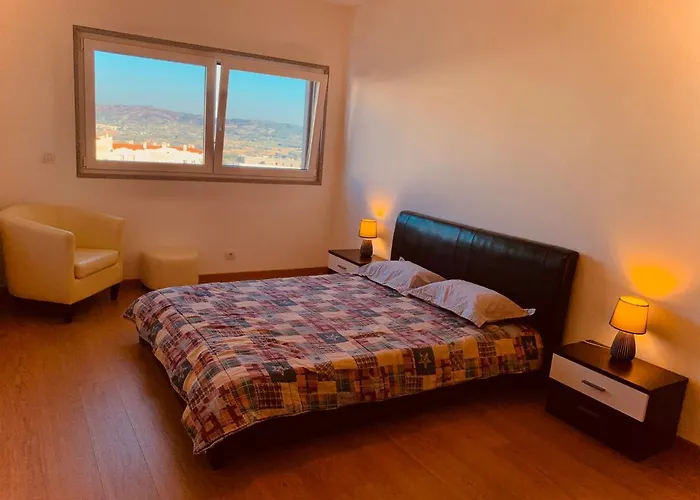 Апартаменты T2 Serra Shopping Ковильян